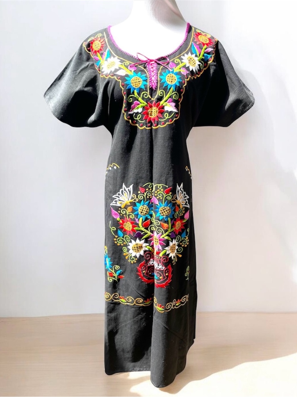 Mexican Huipil Caftan Kimono Puebla Dress Black Floral Embroidery Women's Medium